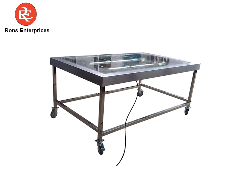 Stainless steel & PC Laundry Table for inspecting